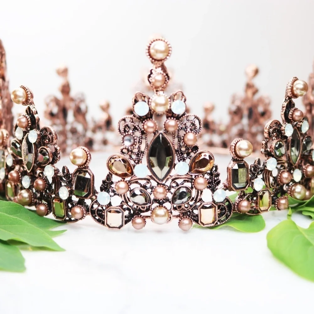🎉 Host Pick Crown Champagne Pearls/Smoky Crystals